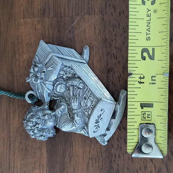 Pewter Port Vintage Girl Ornament - Picture 6 of 12